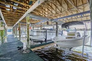 7813 N Lagoon Dr, Panama City, FL 32408 - Photo 24