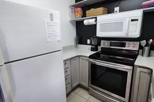 4114 Holiday Dr, Panama City, FL 32408 - Photo 4