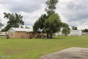 25676 Evans St, Altha, FL 32421 - Photo 6