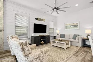 19914 Front Beach Rd, Panama City Beach, FL 32413 - Photo 10