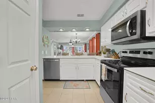 7813 N Lagoon Dr, Panama City Beach, FL 32408 - Photo 14