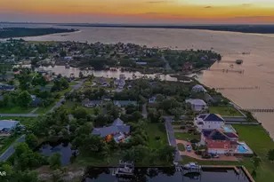 400 W 2nd St, Lynn Haven, FL 32444 - Photo 128