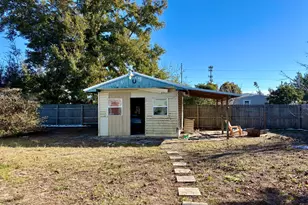 3101 W 21st Ct, Panama City, FL 32405 - Photo 16