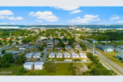 1930 Coach Scovel Way, Panama City, FL 32405 - Photo 4