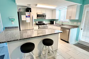 206 Robin Ln, Panama City Beach, FL 32407 - Photo 4