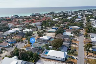 21506 Dolphin Ave, Panama City Beach, FL 32413 - Photo 32