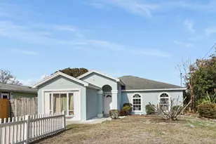 21506 Dolphin Ave, Panama City Beach, FL 32413 - Photo 2