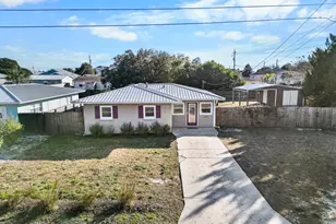 21823 Marlin Ave, Panama City Beach, FL 32413 - Photo 2