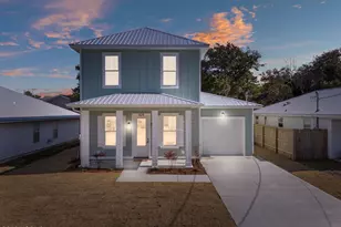 624 Dolphin Dr, Panama City Beach, FL 32413 - Photo 2