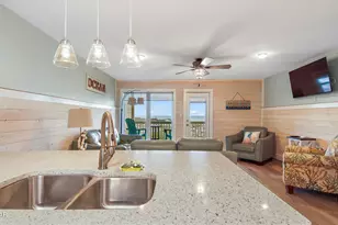 654 Seacliff Dr, Cape San Blas, FL 32456 - Photo 1