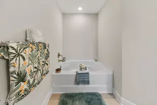 3824 Redbud Wy, Panama City, FL 32404 - Photo 12