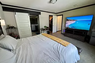 7031 Hamilton Rd, Grand Ridge, FL 32442 - Photo 16