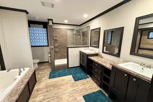 7031 Hamilton Rd, Grand Ridge, FL 32442 - Photo 18