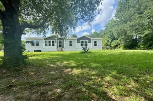 7031 Hamilton Rd, Grand Ridge, FL 32442 - Photo 32