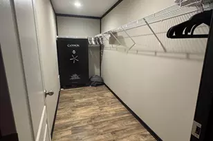 7031 Hamilton Rd, Grand Ridge, FL 32442 - Photo 18