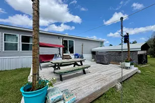 7031 Hamilton Rd, Grand Ridge, FL 32442 - Photo 20