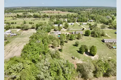 7031 Hamilton Road, Grand Ridge, FL 32442 - Photo 30