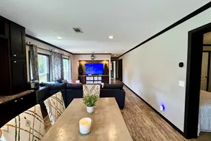 7031 Hamilton Rd, Grand Ridge, FL 32442 - Photo 6