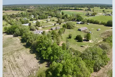 7031 Hamilton Road, Grand Ridge, FL 32442 - Photo 46