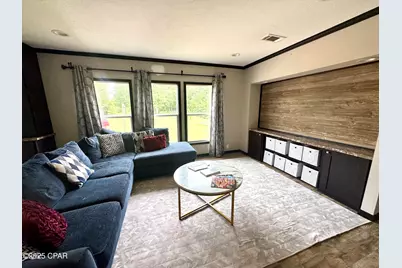 7031 Hamilton Road, Grand Ridge, FL 32442 - Photo 8