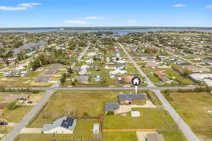 905 E 12th St, Lynn Haven, FL 32444 - Photo 10