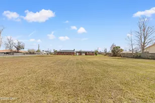 905 E 12th St, Lynn Haven, FL 32444 - Photo 30