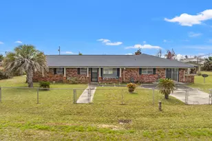 905 E 12th St, Lynn Haven, FL 32444 - Photo 26