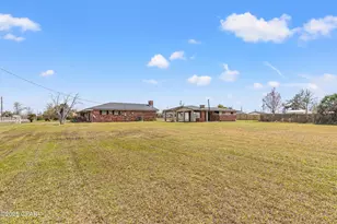 905 E 12th St, Lynn Haven, FL 32444 - Photo 30