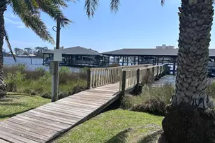 7813 N Lagoon Dr, Panama City, FL 32408 - Photo 8