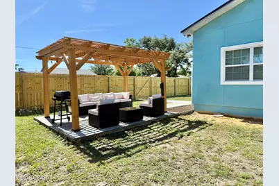 1409 E 6th Court, Panama City, FL 32401 - Photo 8