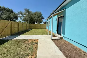 1409 E 6th Ct, Panama City, FL 32401 - Photo 10