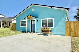 1409 E 6th Ct, Panama City, FL 32401 - Photo 4