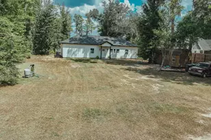 3034 Paradise Lakes Rd, Chipley, FL 32428 - Photo 4