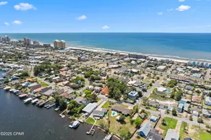 8231 S Lagoon Dr, Panama City, FL 32408 - Photo 40