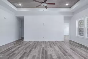 1113 New Hampshire Ave, Lynn Haven, FL 32444 - Photo 10