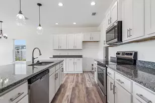 915 Plantation Dr, Panama City, FL 32404 - Photo 2