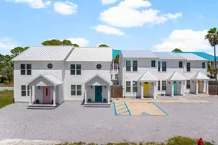 10609 Parkhill Cir, Panama City Beach, FL 32407 - Photo 2