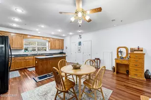 246 E 3rd Pl, Panama City, FL 32401 - Photo 10
