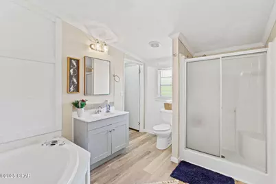 3811 Hicks Lake Lane, Vernon, FL 32462 - Photo 12