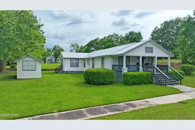 402 E Pennsylvania Avenue, Bonifay, FL 32425 - Photo 2