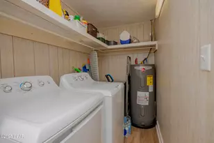 402 E Pennsylvania Ave, Bonifay, FL 32425 - Photo 26