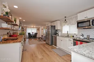 402 E Pennsylvania Ave, Bonifay, FL 32425 - Photo 18