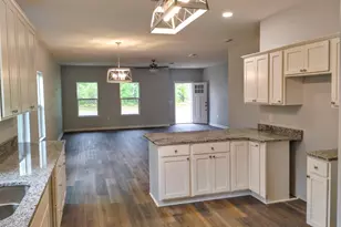 4367 Carey Blvd, Chipley, FL 32428 - Photo 4