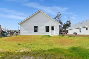 922 Taylor Dr, Panama City, FL 32404 - Photo 2