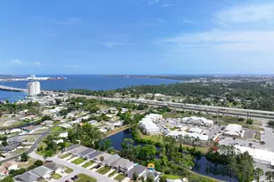 223 Woodlawn Ct, Panama City Beach, FL 32407 - Photo 30