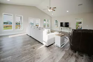 6905 Hugh Dr, Panama City, FL 32404 - Photo 12