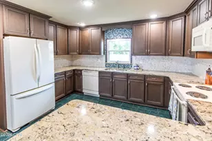 1203 N Bay Dr, Lynn Haven, FL 32444 - Photo 20