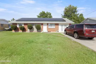 1912 Chestnut Ave, Panama City, FL 32405 - Photo 2