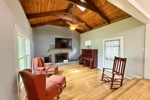 5382 10th St, Malone, FL 32445 - Photo 10