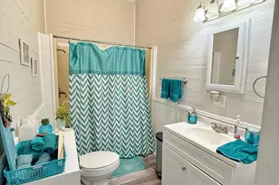 5382 10th St, Malone, FL 32445 - Photo 12